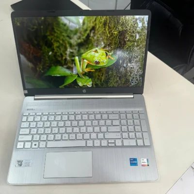 Laptop HP 15s